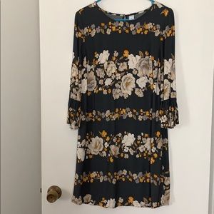 🚨4 for $20 Old Navy XS 3/4 sleeve floral dress